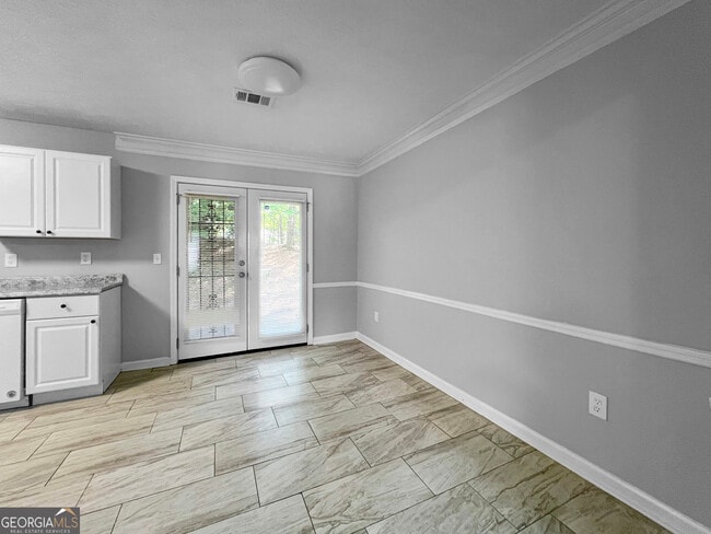 Photo - 6355 Peppermill Ln