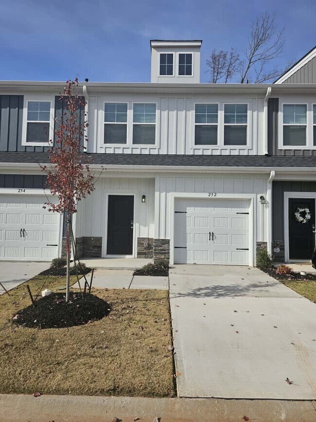 Photo - 252 Santorini Wy