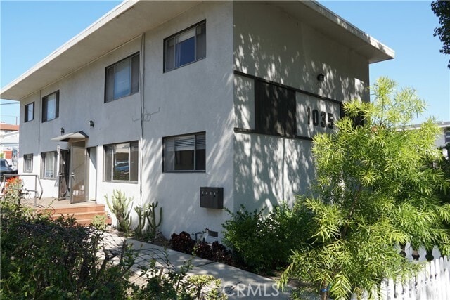 Building Photo - 1035 S Alma St Unit 4 Rental