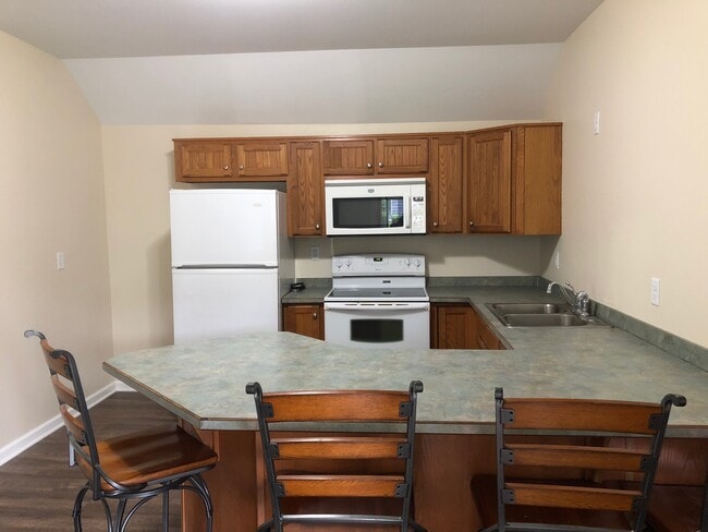 Photo - 627 Hudson St