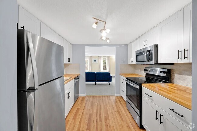 Building Photo - 26 Crystal Ln Unit 26 #A Rental