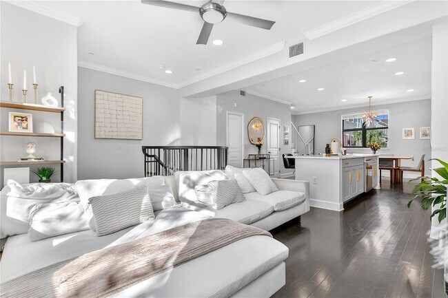 Photo - 548 Copley Ln