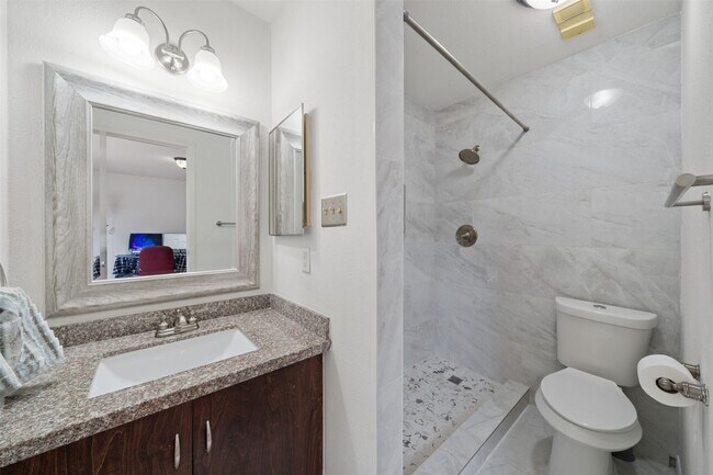 Photo - 9850 Pagewood Ln Unit 1402