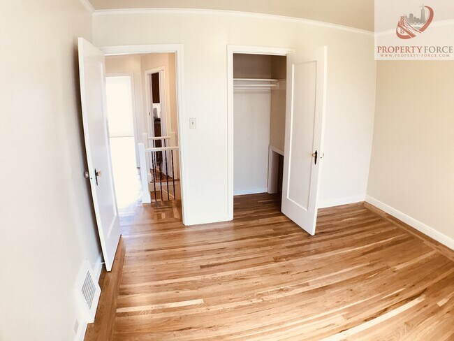 Photo - 262 Ramsell St