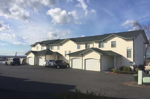 Exterior - 1310 Skyline S Dr