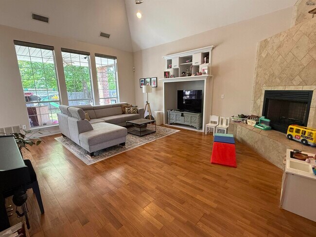 Photo - 5437 Prairie Lace Ln