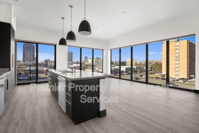 Photo - 2310 First Ave N Unit #402