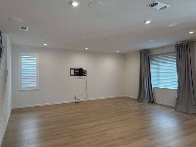 Photo - 1580 Blue Moon Ln