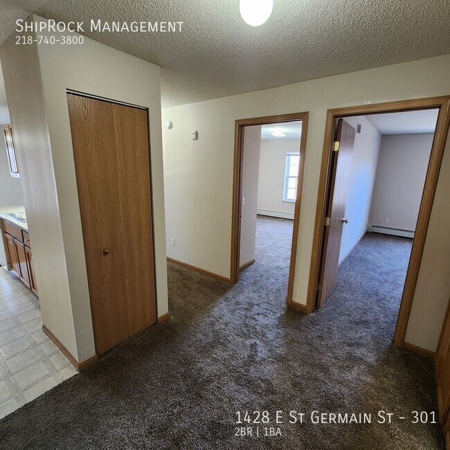 Photo - 1428 E St Germain St Unidad 301