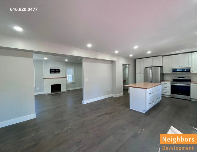 Photo - 2390 Crestview Dr SW