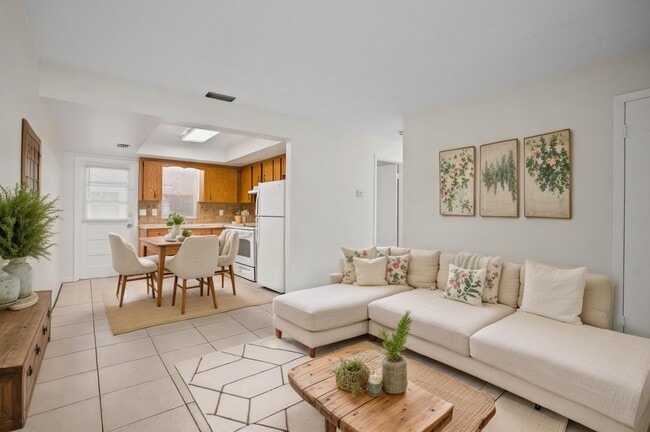 Building Photo - 5901 Crestmont St Unit A Rental