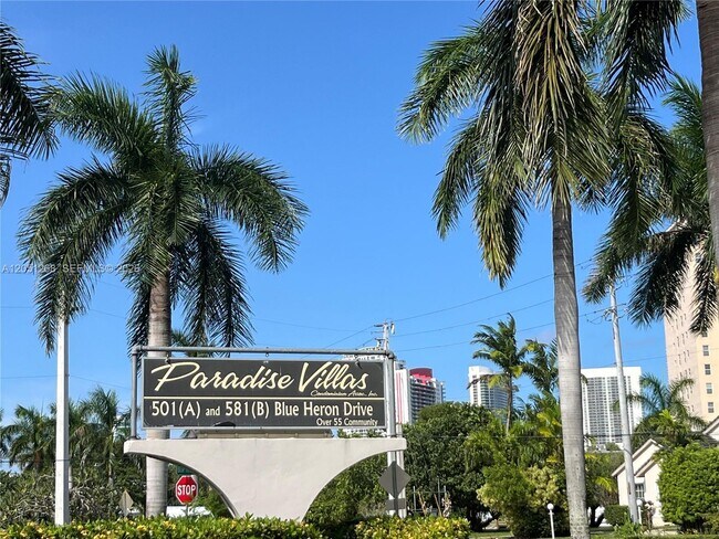 Building Photo - 501 Blue Heron Dr Unit 306 A