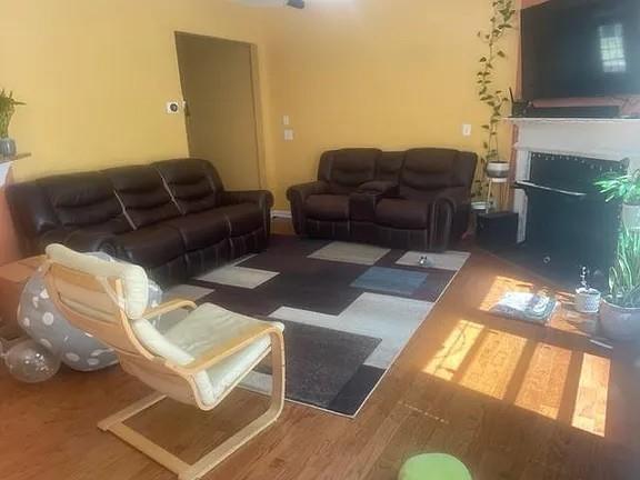 Photo - 1575 Faircrest Ln