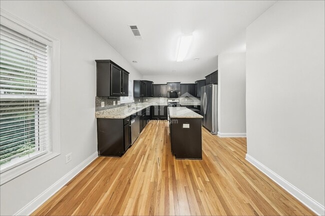 Photo - 5592 Lair Ln