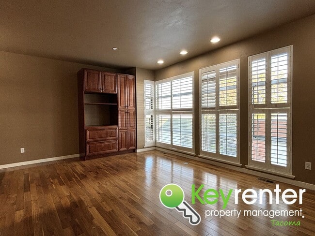 Photo - Dream Townhome in Tacoma, WA!