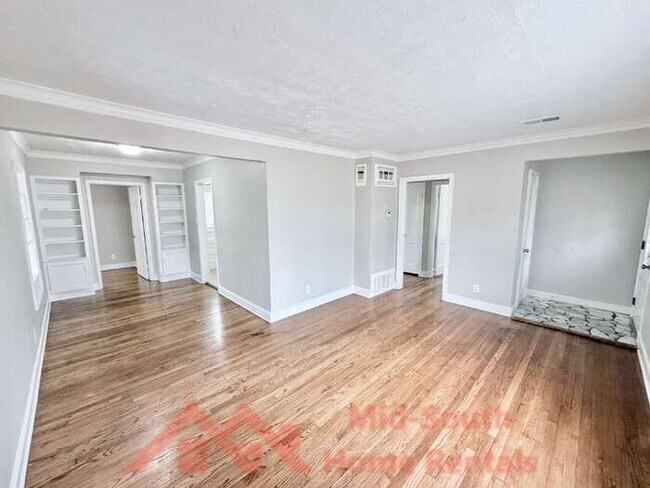 Photo - 1156 Brower St