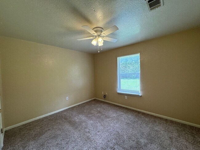 Photo - 1002 Circle M Dr Unidad Apt C