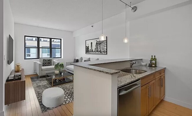 313 W 53rd St