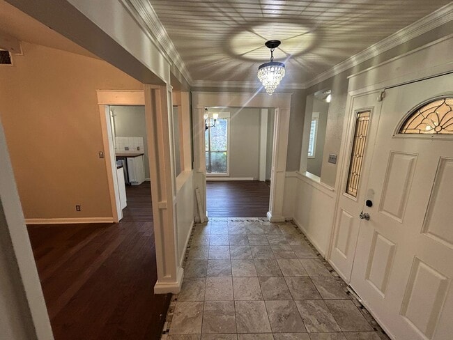 Photo - 1006 Holly Hill Ct