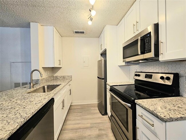 Photo - 2569 Grassy Point Dr Unit 201