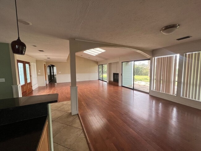 Photo - Spectacular 3 bedroom / 2 bath Single Fami...