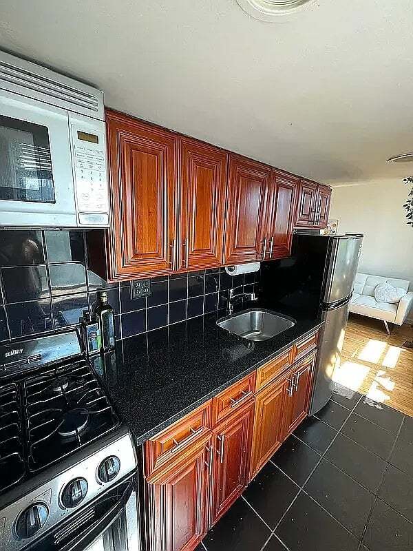 Photo - 619 E 5th St Unit 29