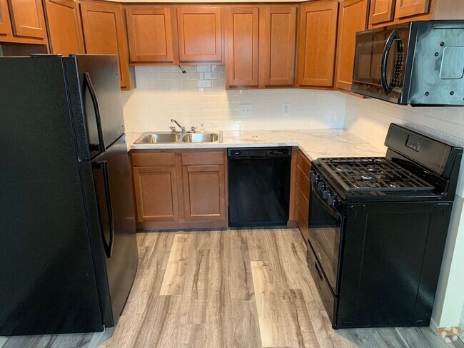 Building Photo - Indian Village Apartments -  1 Bed/1 Bath ... Unit IVA32