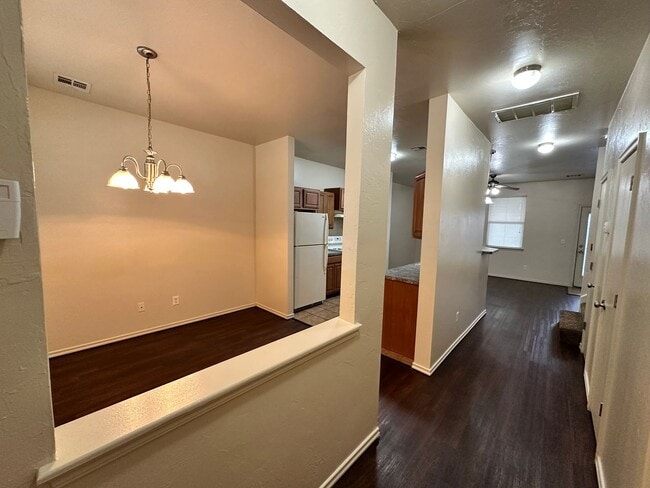 Building Photo - 212 Chalmette Dr Unit 212-2 Rental