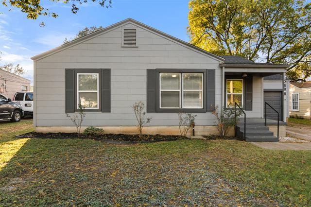 Photo - 3800 Desert Ridge Dr