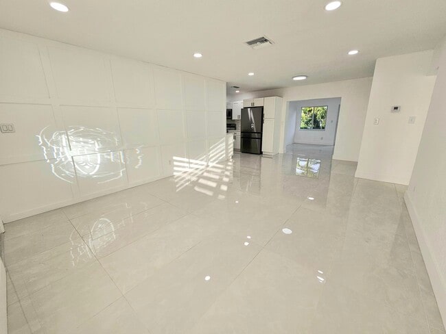 Photo - 7304 Westwood Dr