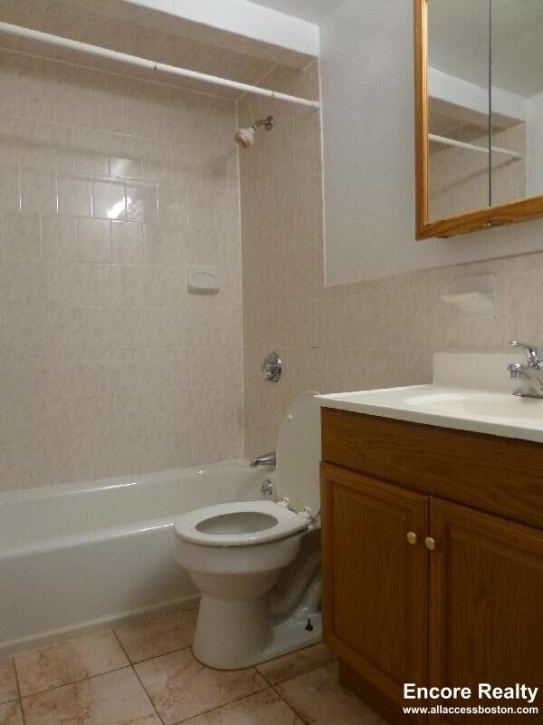 Photo - 145 Endicott St Unit A