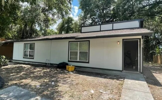 Building Photo - 1105 Old S Dr Rental