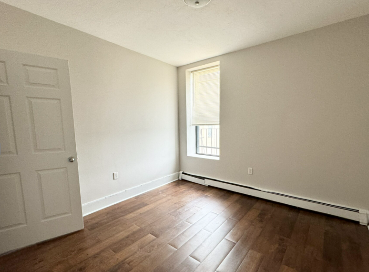 2 Bedroom - 2 Bedroom Condo