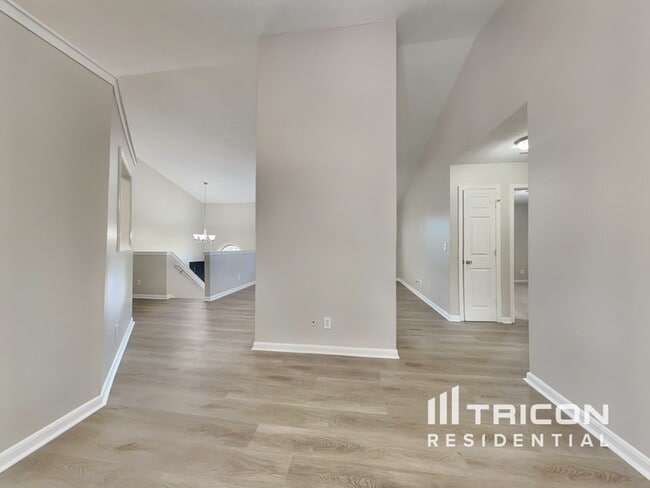 Photo - 235 Princeton Way