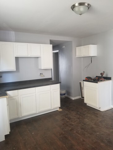 9721 S Ave L Unit 2 & 3
