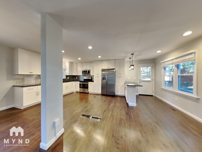 Photo - 108 Wellington Dr