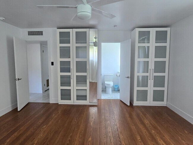 Photo - 1916 W Cambridge Ave