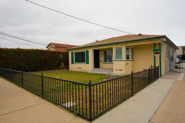 Building Photo - 170-170 1/2 Garret Avenue Unit 170 Garrett