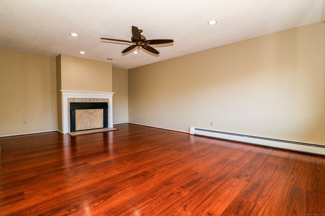 Photo - 57 Ameridge Dr Unit 57