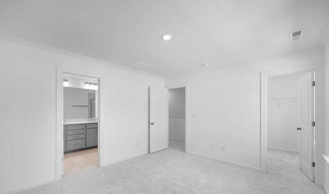 Photo - 430 Rowe Wy