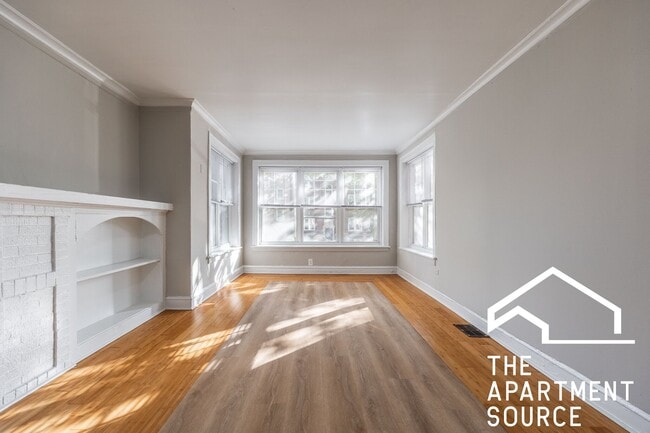 Photo - 6304 N Oakley Ave Unit 6304 North Oakley Ave