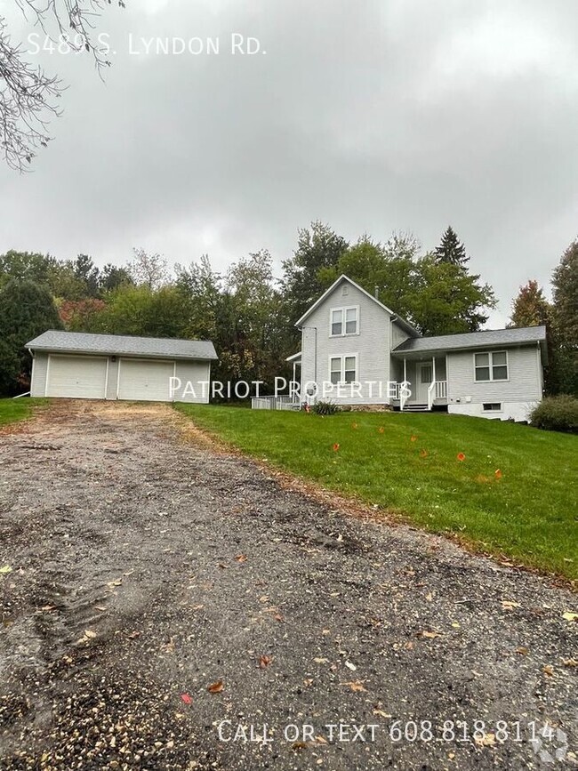 Building Photo - 3 Bed 1.5 Bath House in Wisconsin Dells, WI