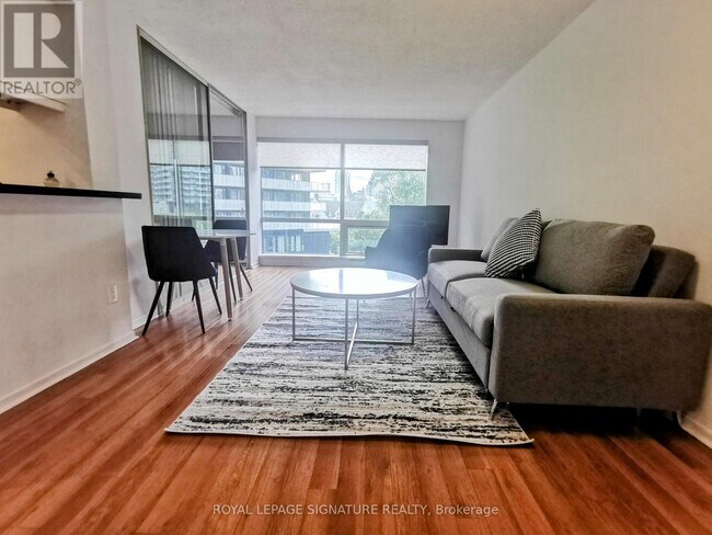 Photo - 1001 Bay St. Unit 516