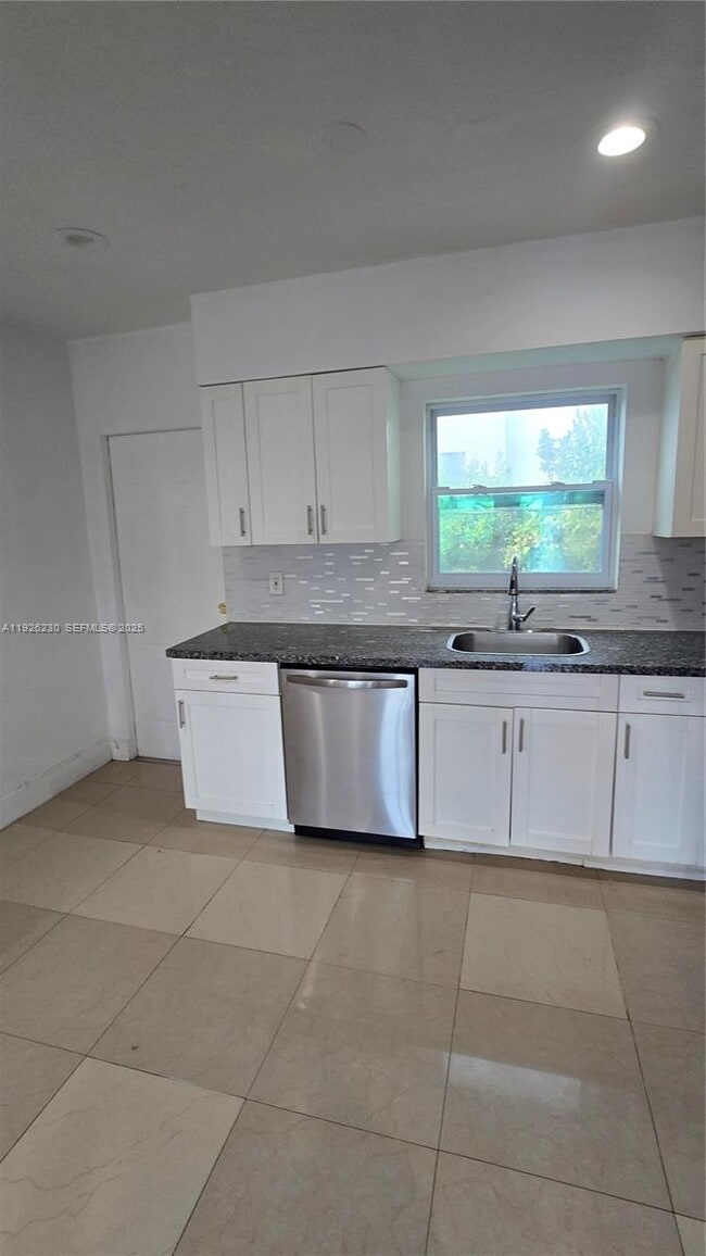 Photo - 9760 Bay Harbor Terrace Unit 6