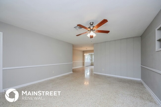 Photo - 417 Halsey St