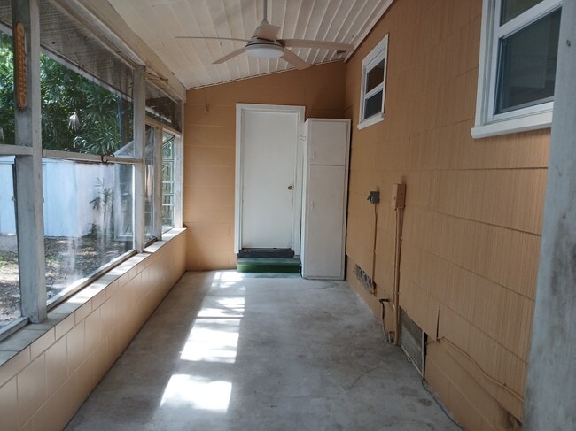 Photo - 2005 Jefferson Ave