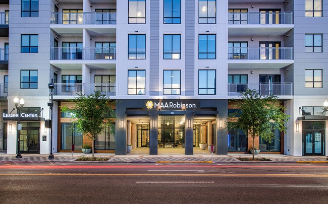 Photo - MAA Robinson