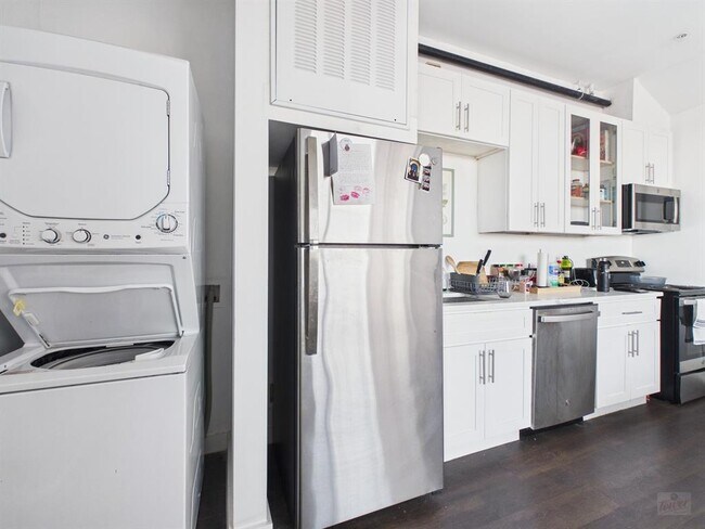 Photo - 1010 W 26th St Unit 601