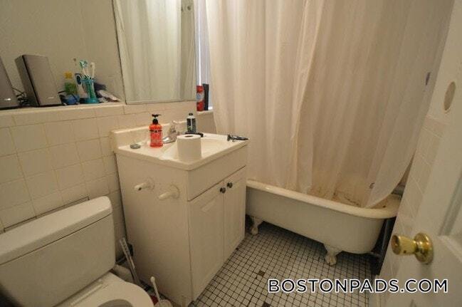 64 Hemenway St Unit 7