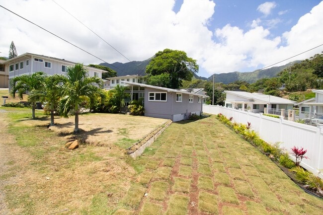 Building Photo - 4BD|2BA|Carport|ADU|Yard Service Included Rental